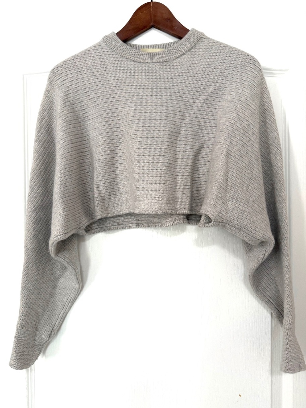 Aritzia Wilfred Free Lolan Cropped Merino Wool Sweater - Size 1
